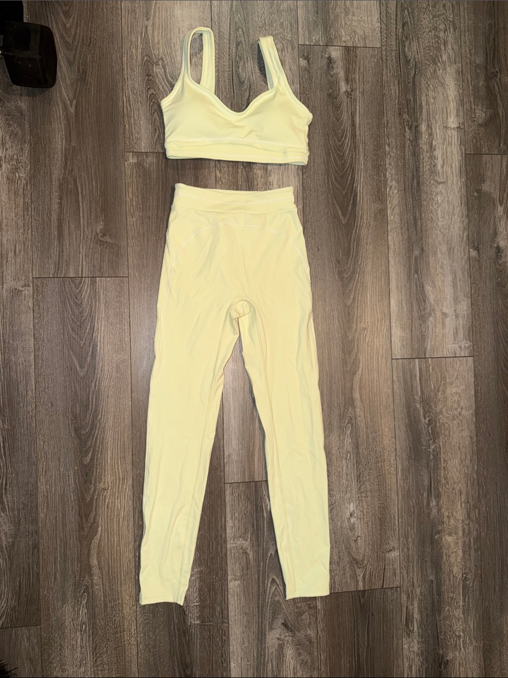 Women’s High-Waist Leggings & Sports Bra Set — Pale Yellow